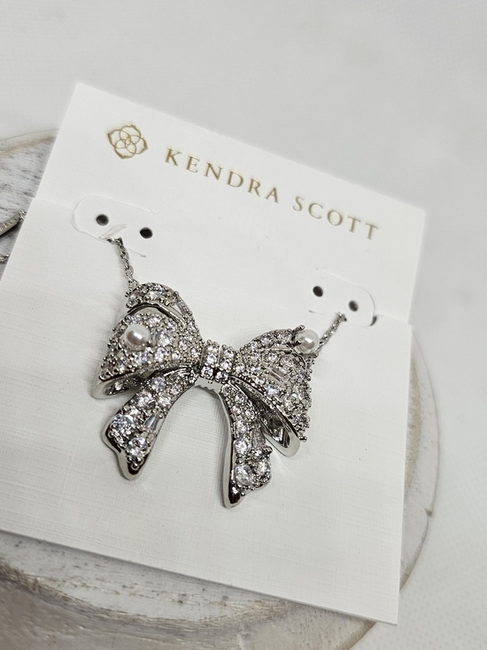 Kendra Scott Jewelry - Kendra Scott Krista Silver Bow Necklace with Pearls